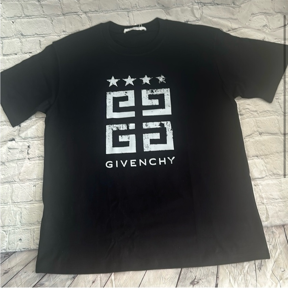 Givenchy T-shirt